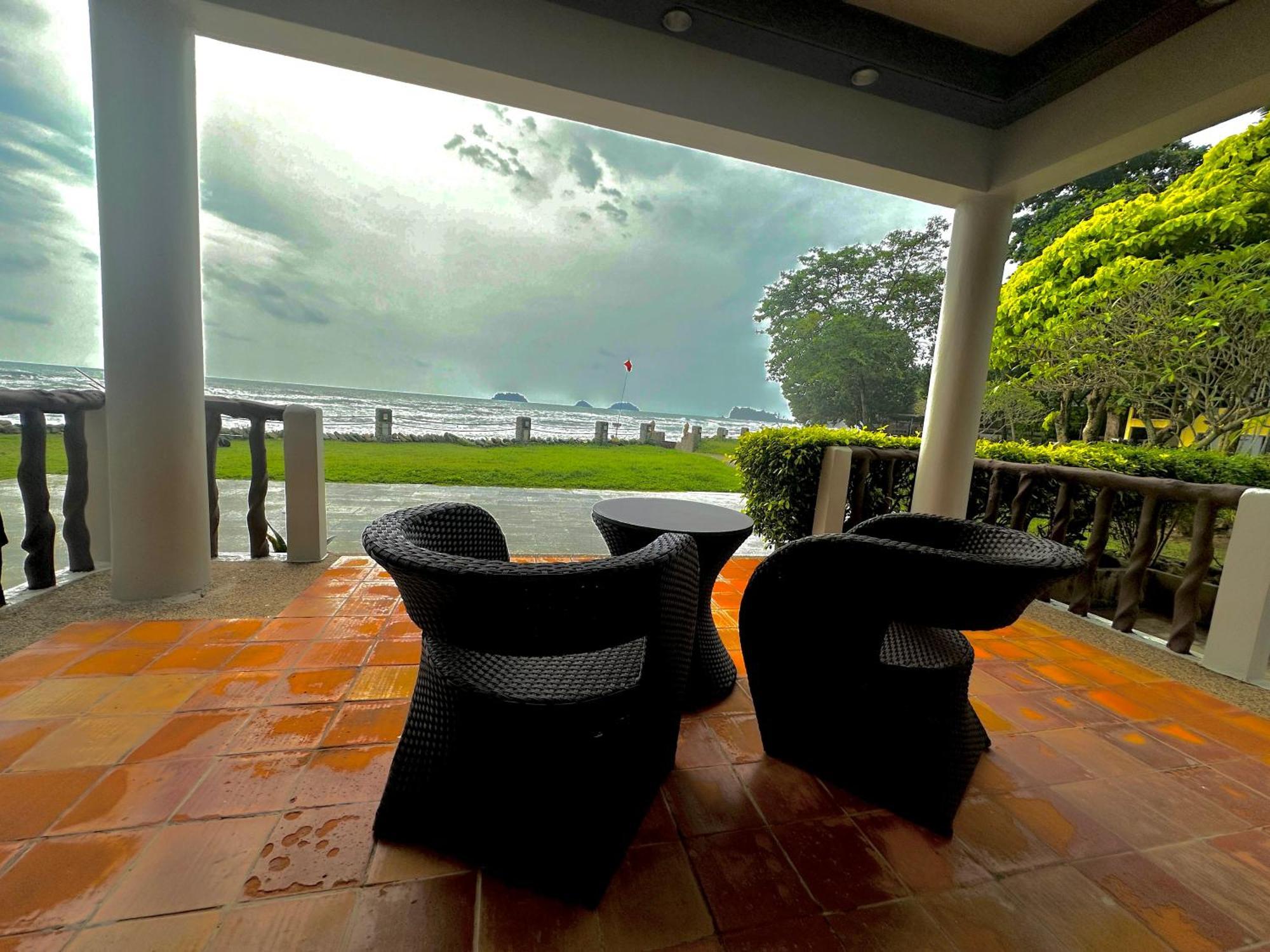 Bhumiyama Beach Resort Koh Chang Exterior foto